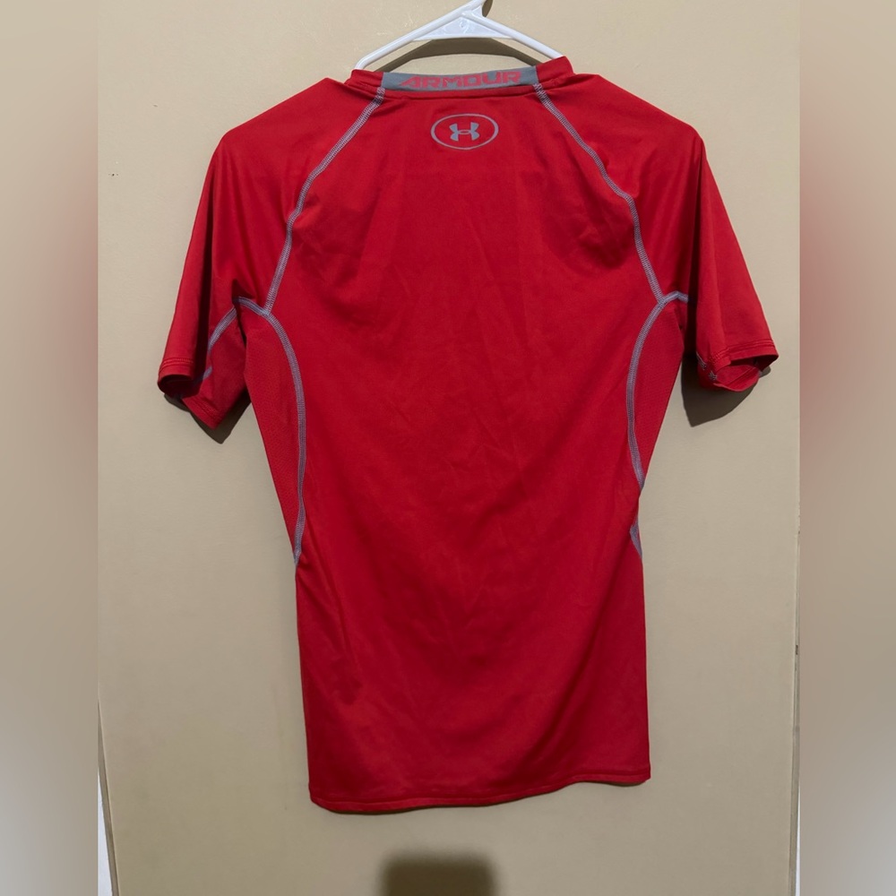 Under Armour Men's Red Performance Rash Guard - Picture 6 of 7